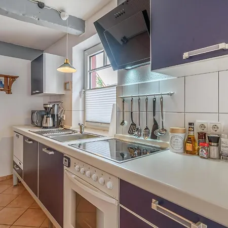 2 Bedroom Cozy In