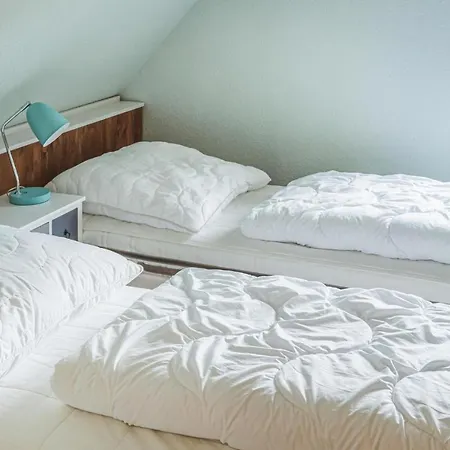 2 Bedroom Cozy In